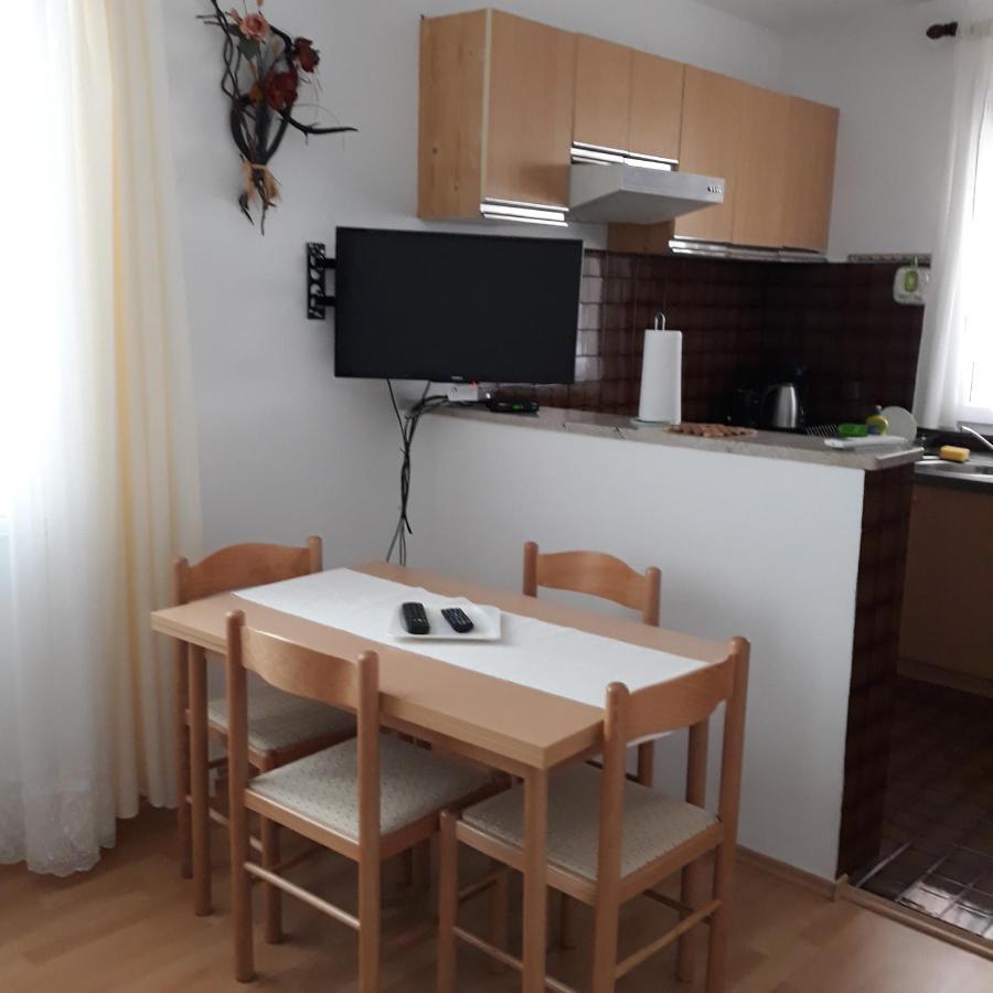 Rina Apartments Labin  Buitenkant foto
